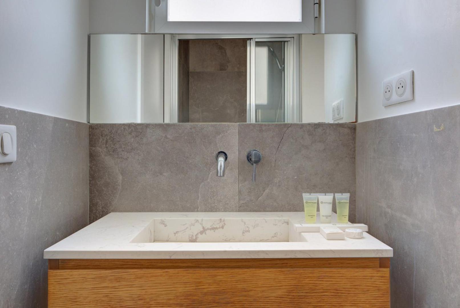 159 Suite Margot - Superbe Appartement A Париж Екстериор снимка